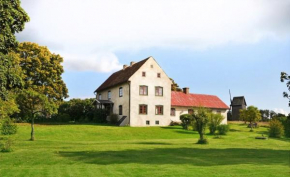 Beautifully Renovated Country Estate from 1700s